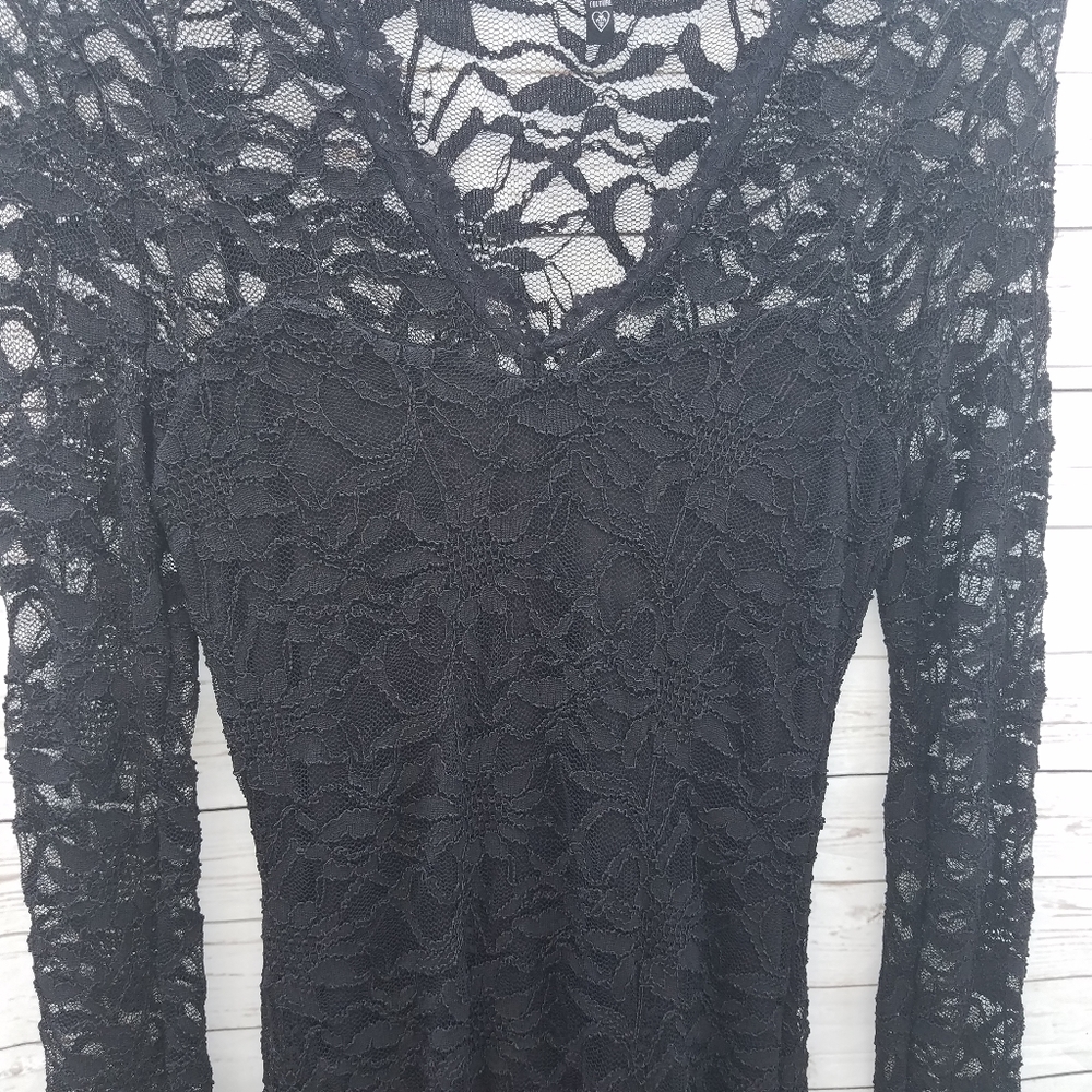 Black Lace Dress - Picture 5 of 6